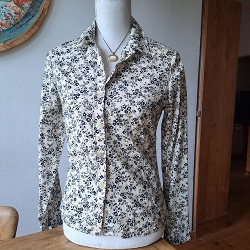 Damenbluse beige schwarz