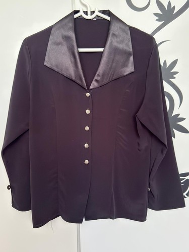 Taillierte schwarze bluse - taillierte,